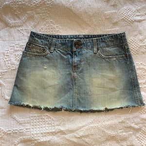 Abercrombie and Fitch short denim skirt ~ Size 4